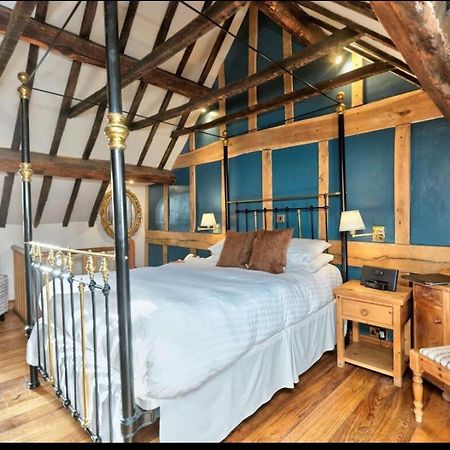 Sebastians Hotel Oswestry Buitenkant foto