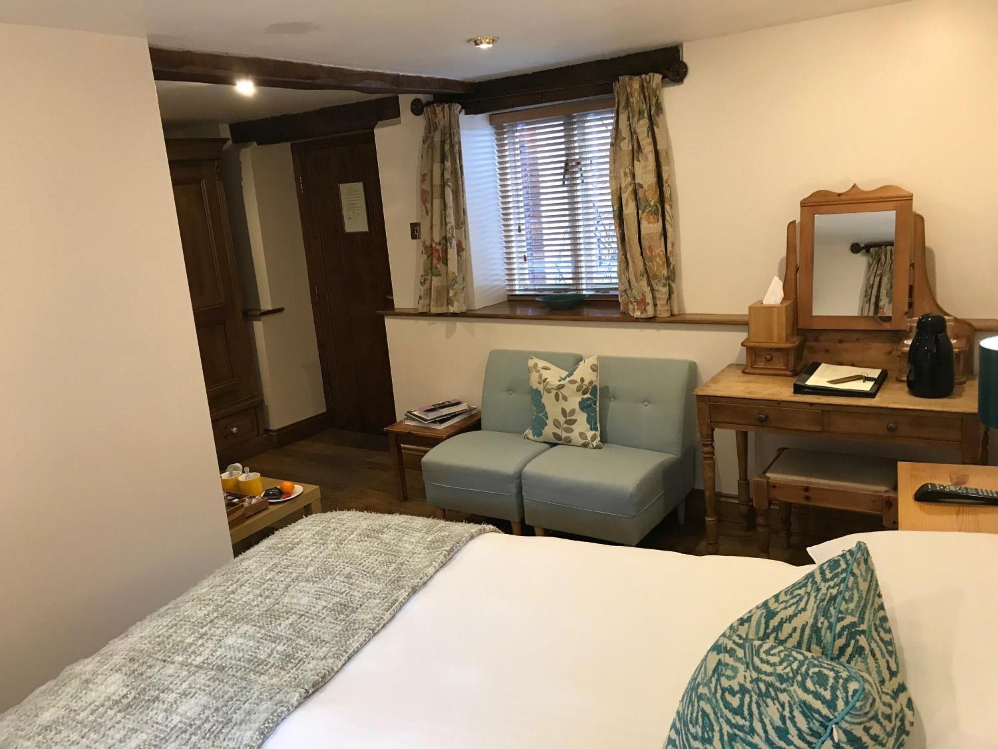 Sebastians Hotel Oswestry Buitenkant foto