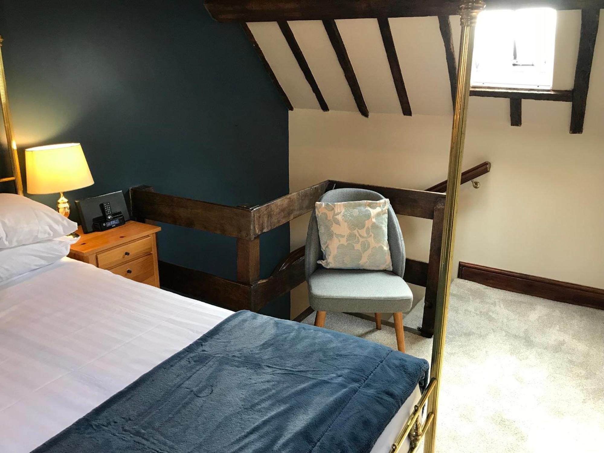 Sebastians Hotel Oswestry Kamer foto