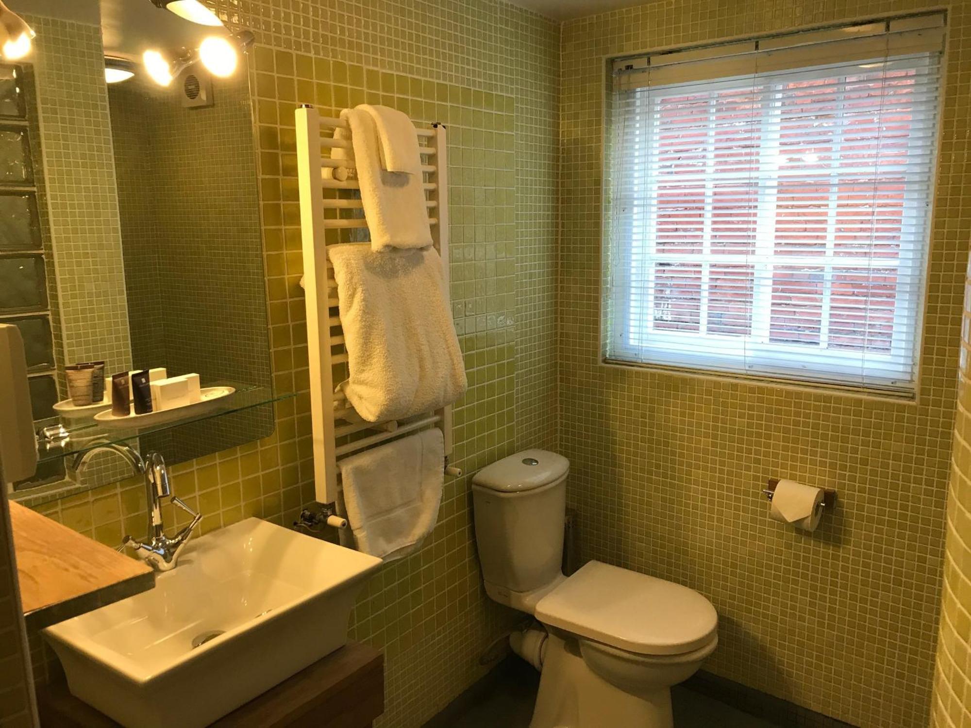 Sebastians Hotel Oswestry Kamer foto