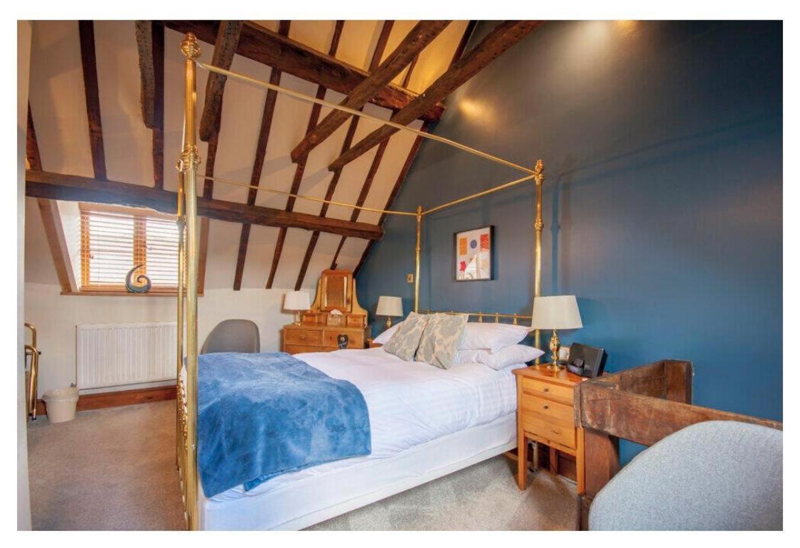 Sebastians Hotel Oswestry Buitenkant foto