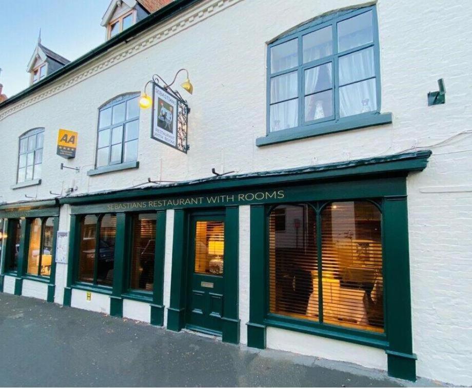 Sebastians Hotel Oswestry Buitenkant foto
